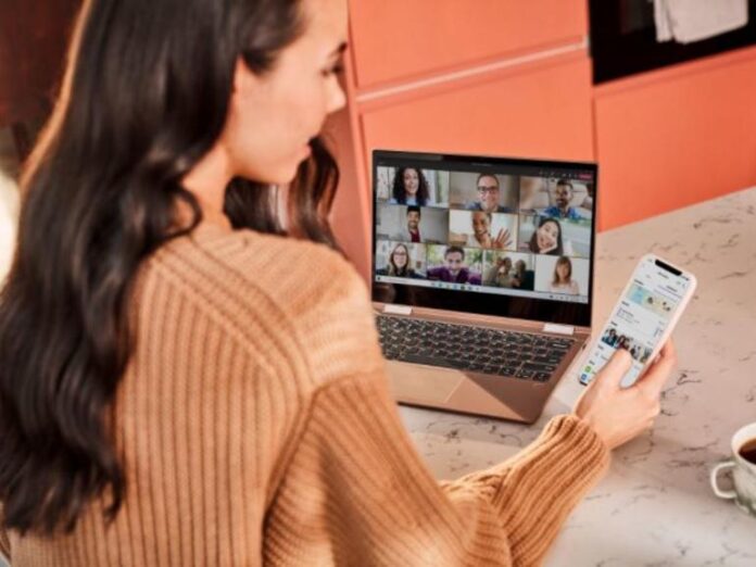 Microsoft starts adding consumer features to Teams desktop and web apps | ZDNet
